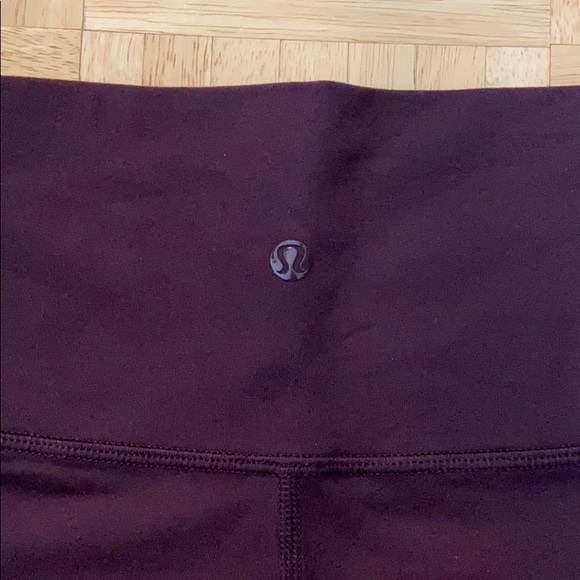 EUC Lululemon 7/8 Purple Leggings - Picture 6 of 7